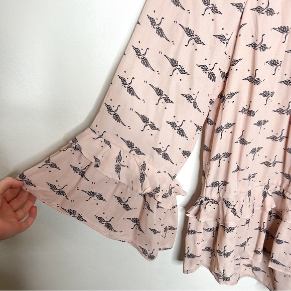 Ella Moon Whimsical Twee Bird Crane Print Ruffle‎ Long Sleeve Blouse Medium M - Picture 3 of 7
